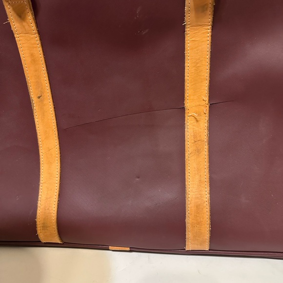 Jon Hart Design Maroon and Tan Travel Bag - Picture 7 of 15